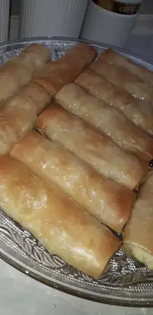 Μπουρεκάκια σιροπιαστά
