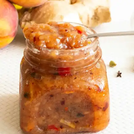 Πικάντικη relish με νεκταρίνια